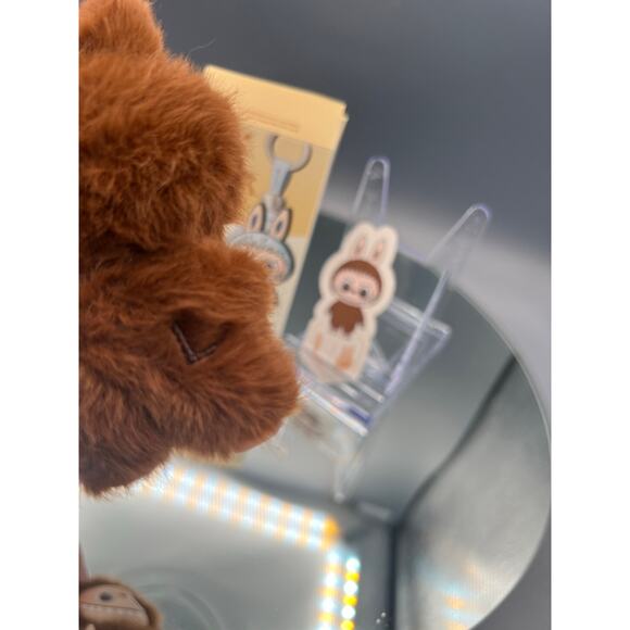 Pop Mart Pin For Love “L” CONFIRMED - Picture 4 of 4